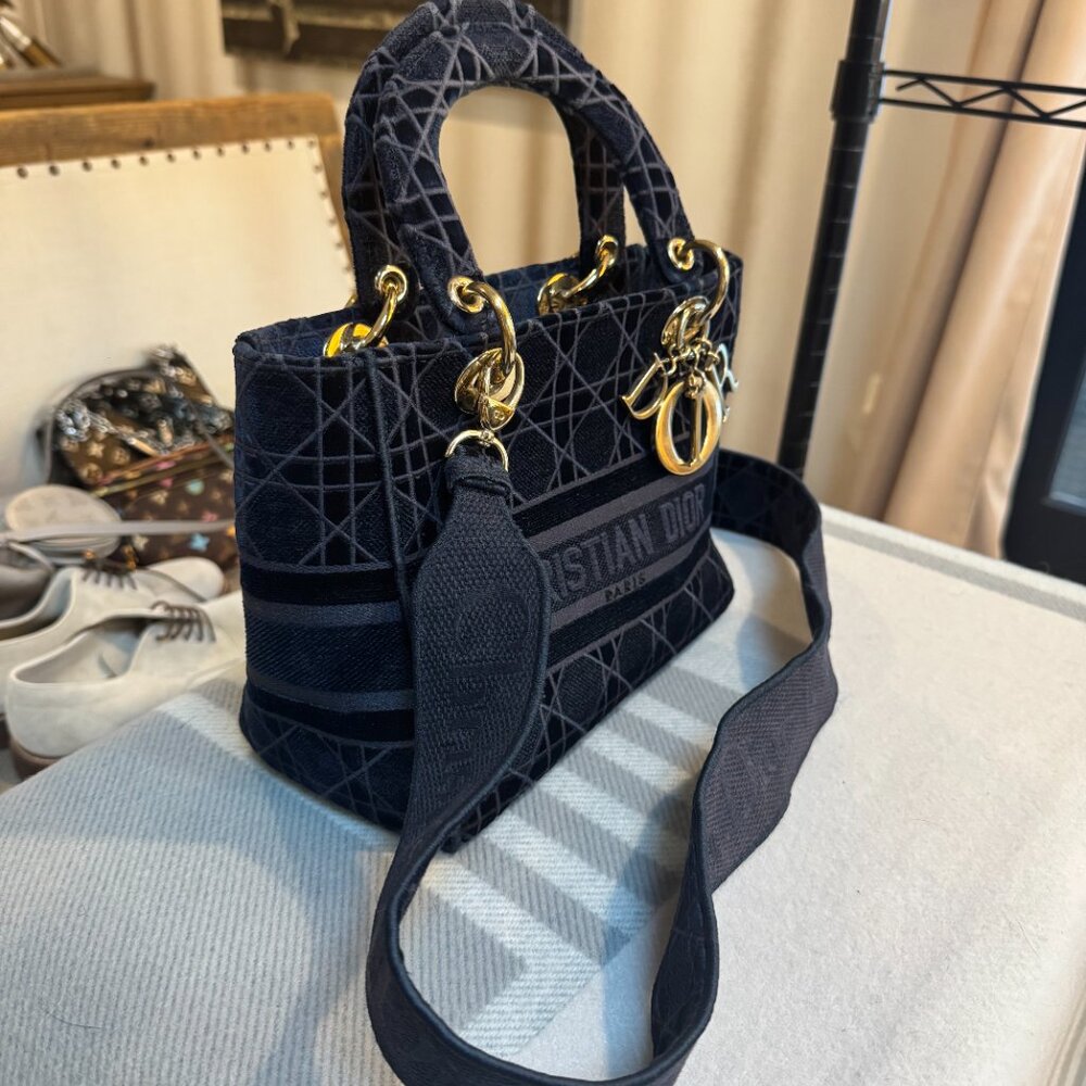 Christian Lady Dior Bag with Strap - Picture 2 of 16